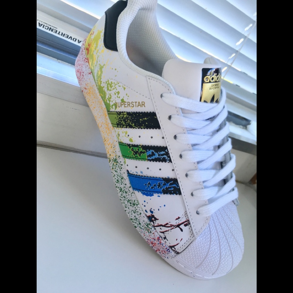 New Limited Ed. ColorSplash Adidas Sneakers M7/W9